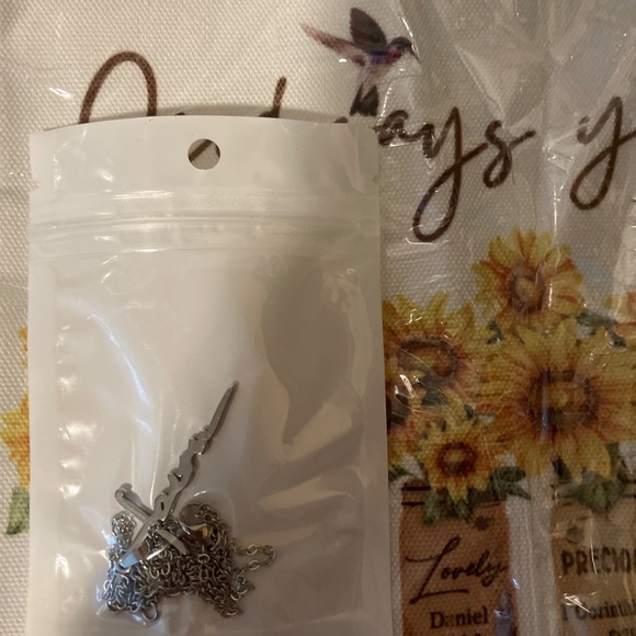 Sunshine & Faith Bundle Tumbler, Bag & Necklace - Picture 4 of 7